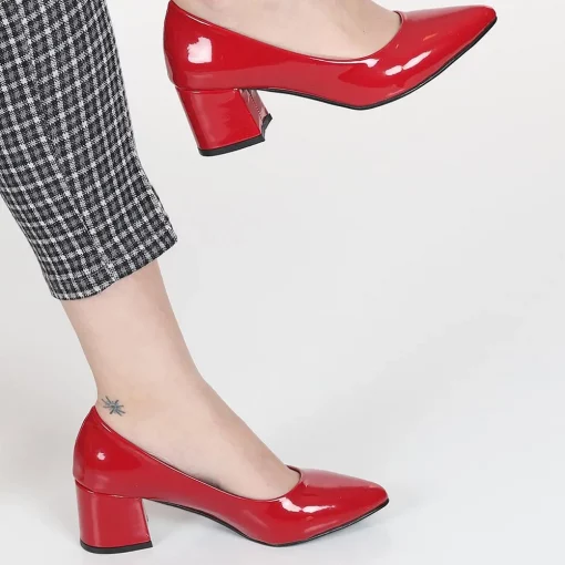 Red Patent Leather Low Heel Casual Shoes for Women Ra-162