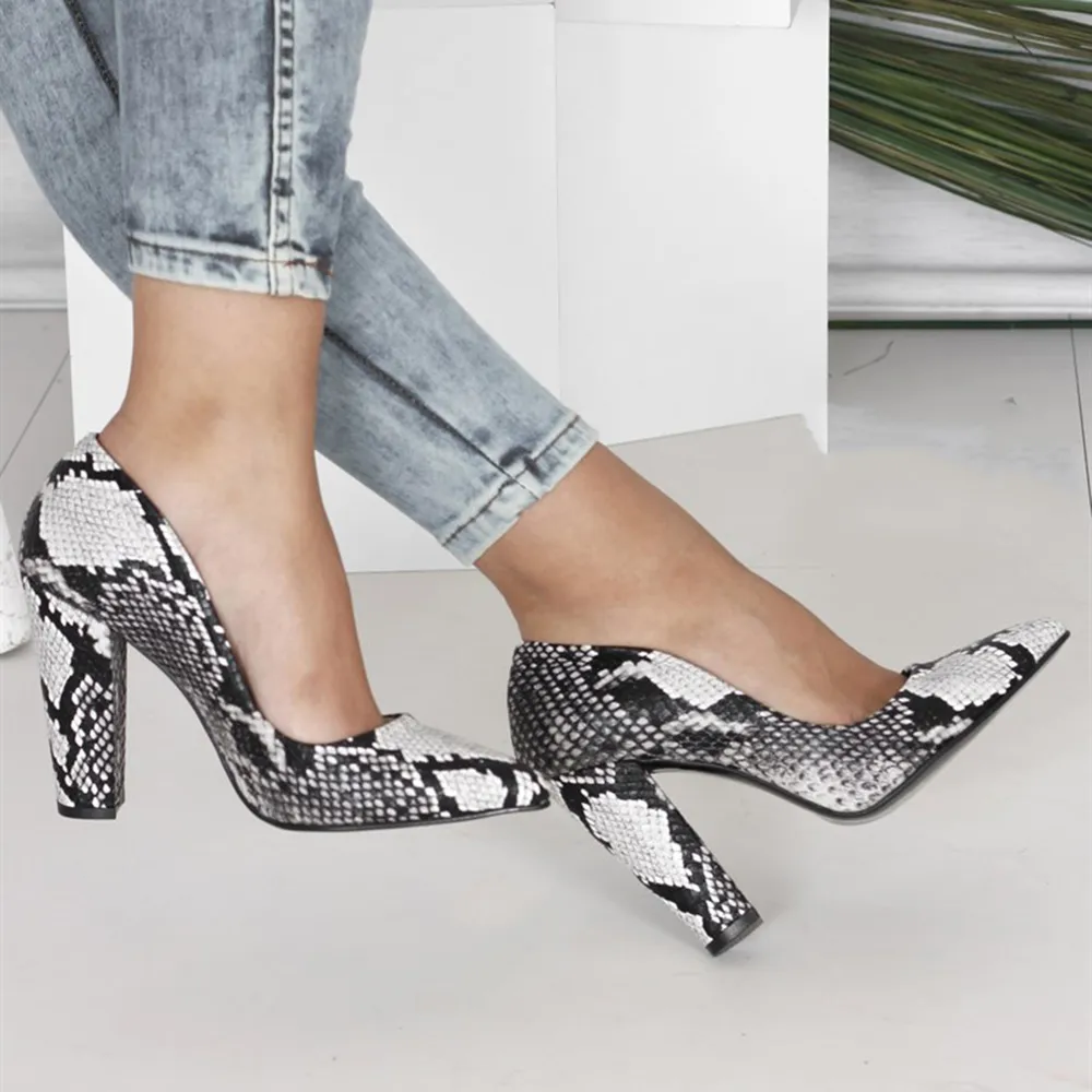 Gray Chunky Heel Snake Print Shoes MA-023